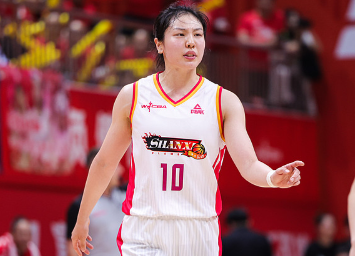 必威体育官方入口-锁死最佳外援！中国女篮26岁1米86王牌闪耀：防守悍将冲击第二冠